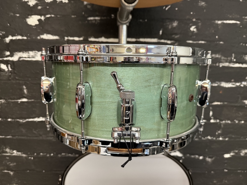 Tama Star Walnut 14 x 6.5  Snare Drum – Smoky Blue Mist (B-Stock) TWS1465-SBU
