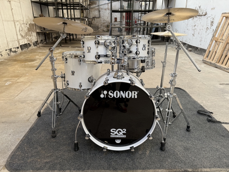 Sonor SQ2 Drum Kit, White Sparkle High Gloss Finish, Vintage Birch Shells  1049205-2