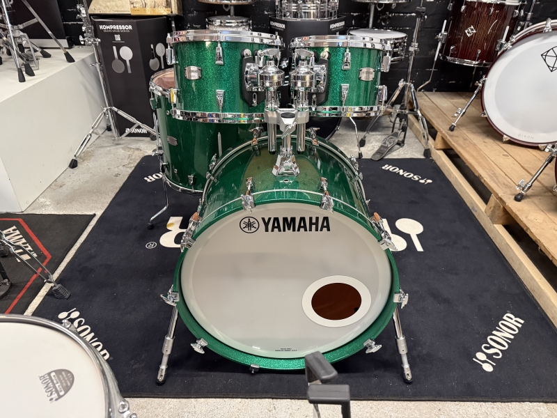 Yamaha Absolute Hybrid Maple Drum Kit, Green Sparkle (Used) AHMKIT22GSU