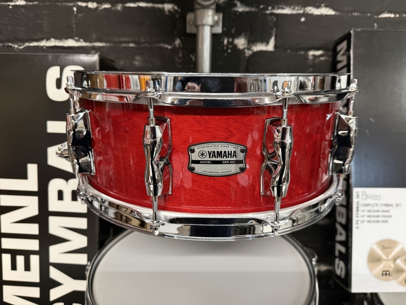 Yamaha Recording Custom 14 x 5.5  Birch Snare Drum, Red Autumn RCS1455RA